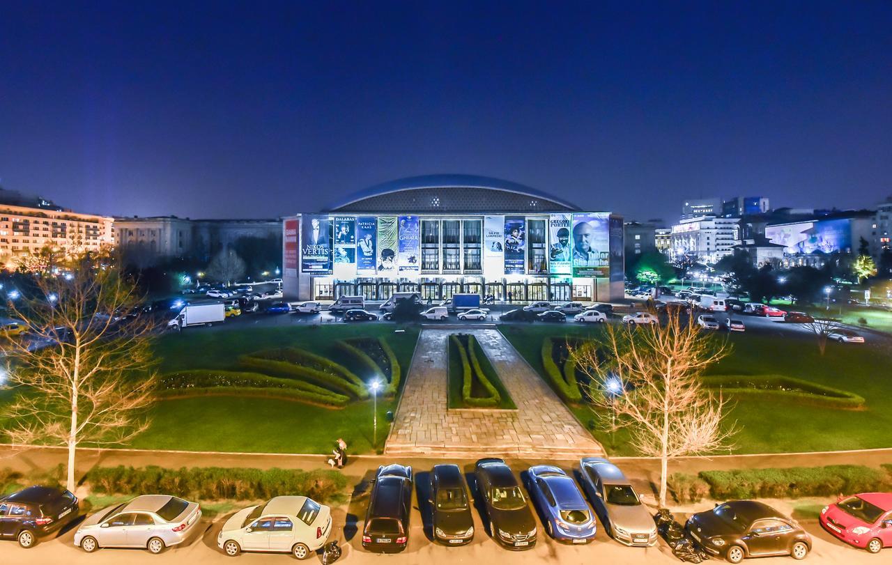 One By One - By Grand Bucureşti